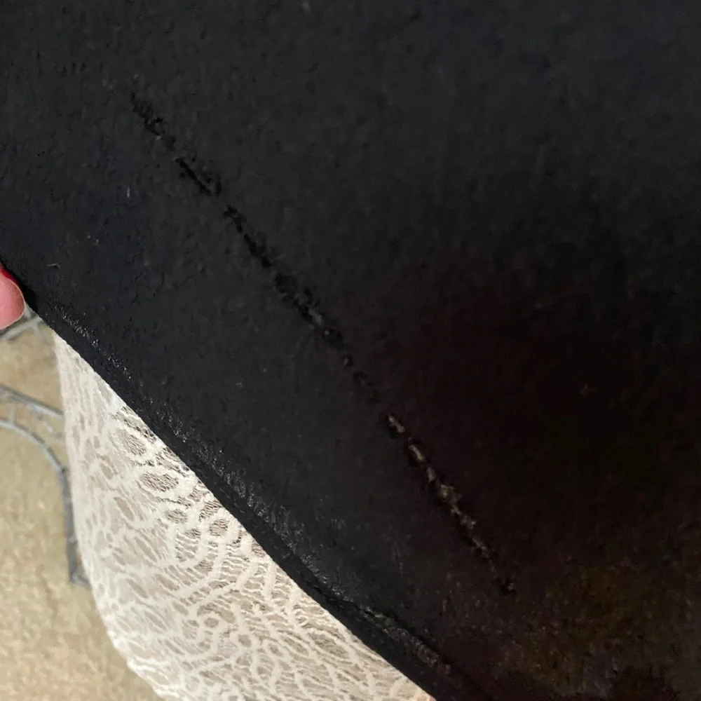 The Limited Sze 8 cream skirt w/bonus top included - Picture 9 of 10